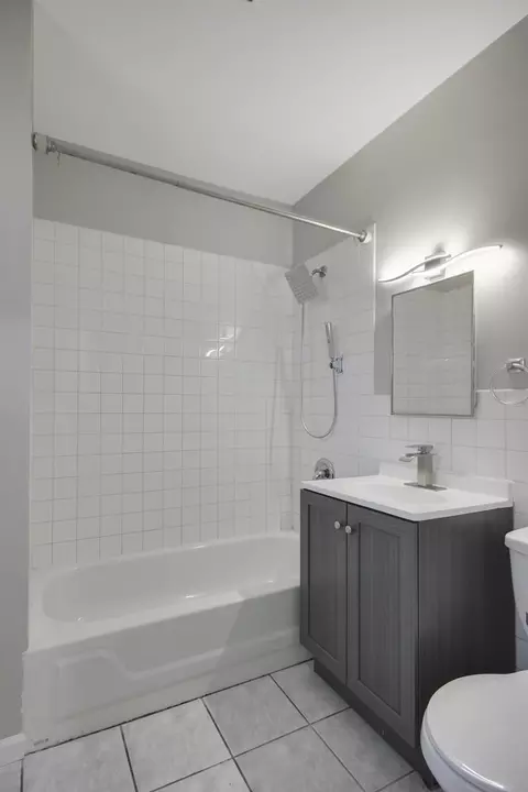 Bath - 7533 S Eberhart Ave, Chicago, IL 60619 photo 1 of 2
