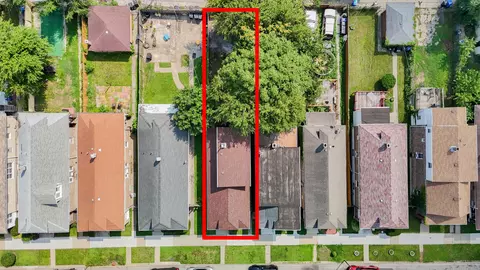 View/Area - 7533 S Eberhart Ave, Chicago, IL 60619 photo 1 of 2