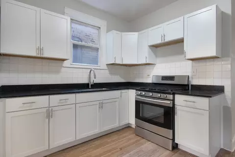 Kitchen - 7533 S Eberhart Ave, Chicago, IL 60619 photo 1 of 1