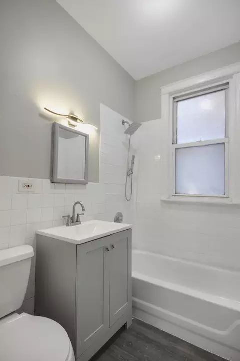 Bath - 7533 S Eberhart Ave, Chicago, IL 60619 photo 2 of 2