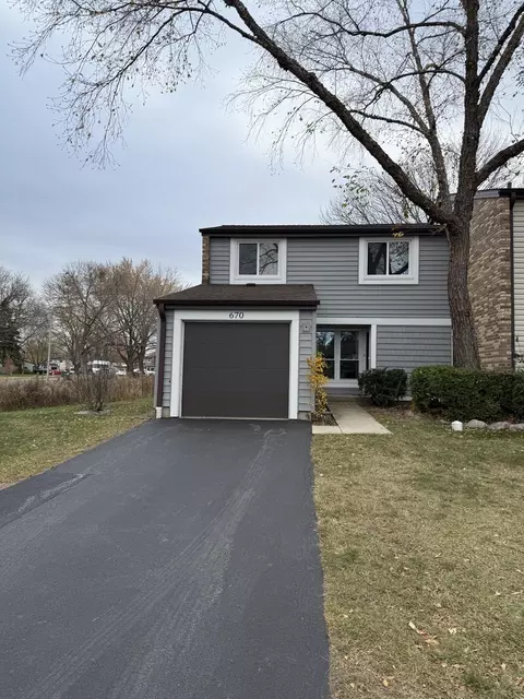 670 Lakeside Circle Dr, Wheeling, IL 60090