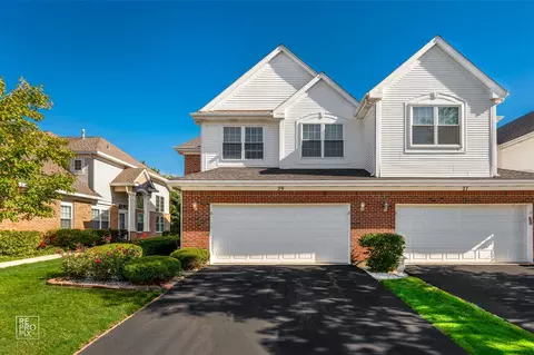 29 Bay Dr, Itasca, IL 60143