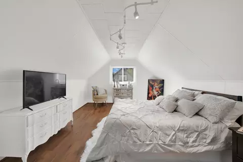 Bedroom - 8912 Windsor Ln, Bridgeview, IL 60455 photo 2 of 3