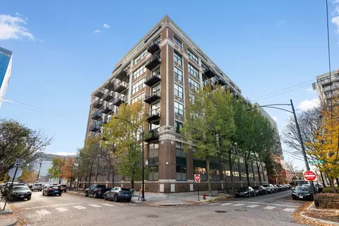 221 E Cullerton St #310, Chicago, IL 60616