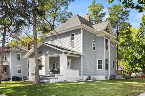 819 N Chicago St, Pontiac, IL 61764