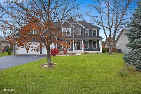 2121 Iroquois Ln, Yorkville, IL 60560