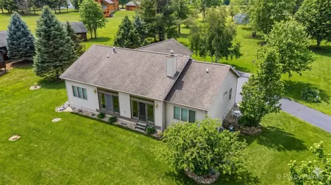View/Area - 17-130 Edgewater Dr, Lanark, IL 61046 photo 3 of 9