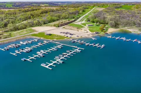 View/Area - 17-130 Edgewater Dr, Lanark, IL 61046 photo 9 of 9