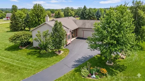 17-130 Edgewater Dr, Lanark, IL 61046