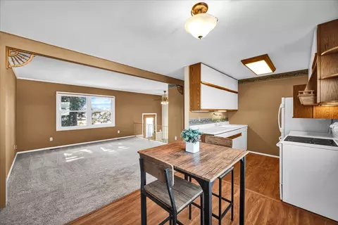 Living - 104 E Douglas St, Carlock, IL 61725 photo 5 of 8
