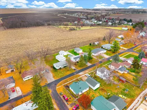 View/Area - 104 E Douglas St, Carlock, IL 61725 photo 8 of 12