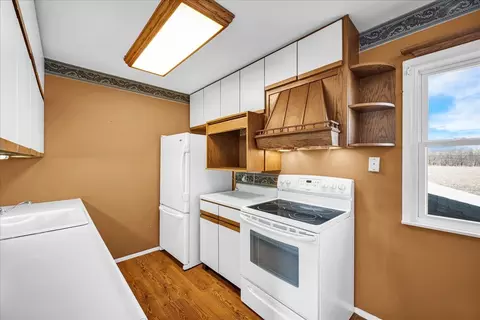 Kitchen - 104 E Douglas St, Carlock, IL 61725 photo 2 of 2