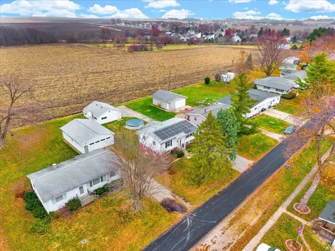 View/Area - 104 E Douglas St, Carlock, IL 61725 photo 6 of 12
