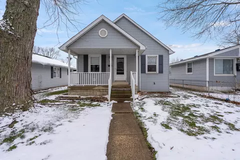 147 N Fulton Ave, Bradley, IL 60915