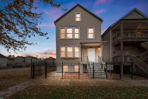 8524 S Buffalo Ave, Chicago, IL 60617