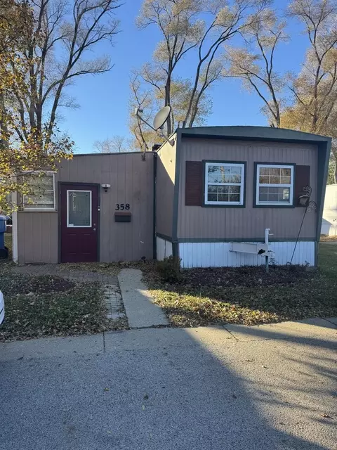 358 David Dr, Elgin, IL 60120