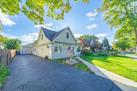 3437 Scott St, Franklin Park, IL 60131