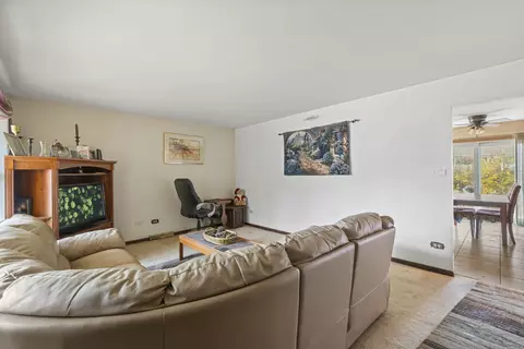 Living - 391 Cornell Ln, Elgin, IL 60123 photo 2 of 2