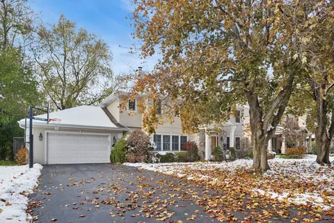 920 Arbor Ln, Glenview, IL 60025