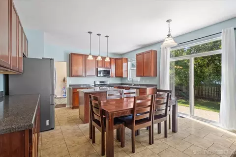 1213 Bridgehampton Dr, Plainfield, IL 60586 photo 9