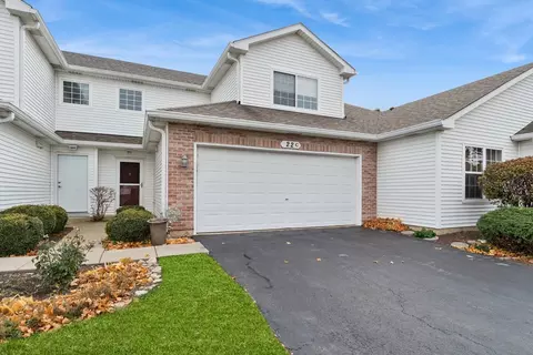 22 Rolling Oaks Rd #C, Sugar Grove, IL 60554