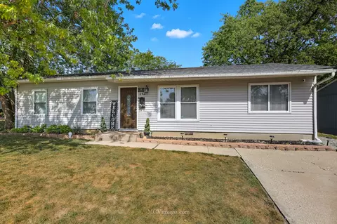 242 Tallman Ave, Romeoville, IL 60446