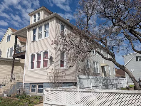 Exterior - 7548 W 61st St, Summit, IL 60501 photo 2 of 3