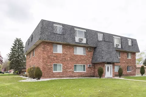 17227 71st Ct #11, Tinley Park, IL 60477