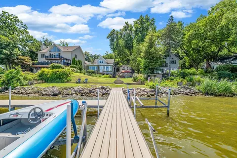4018 Pitzen Rd, Johnsburg, IL 60051