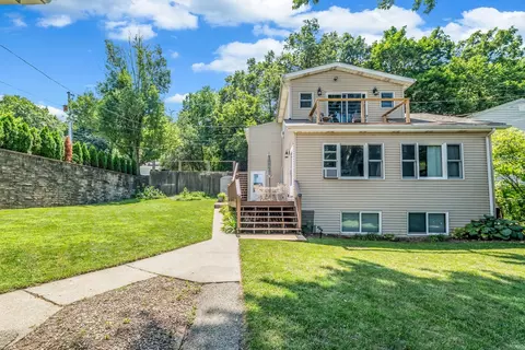 Exterior - 4018 Pitzen Rd, Johnsburg, IL 60051 photo 7 of 13