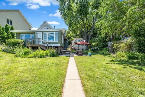 4018 Pitzen Rd, Johnsburg, IL 60051