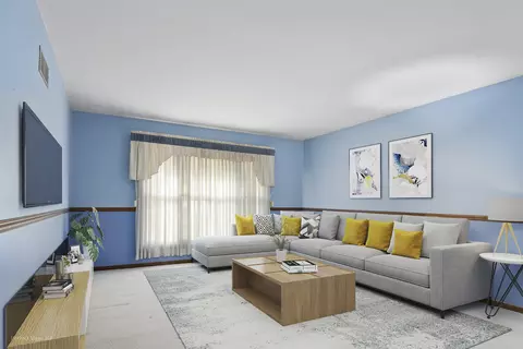 Living - 3675 Dixon Dr, Morris, IL 60450 photo 2 of 6