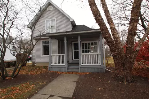 155 Burgess St, Belvidere, IL 61008