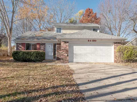 3 S130 Bayview Ct, Warrenville, IL 60555