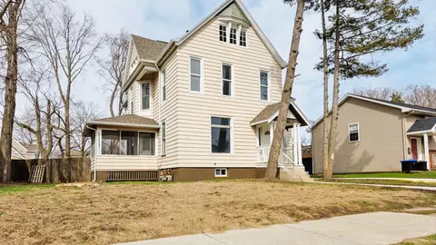 610 E Mulberry St, Bloomington, IL 61701 photo 51