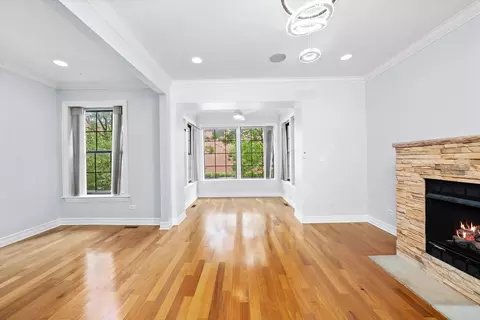 Living - 1363 E 64th St #1, Chicago, IL 60637 photo 5 of 7