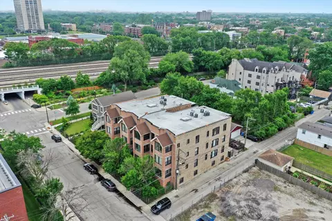 View/Area - 1363 E 64th St #1, Chicago, IL 60637 photo 1 of 4