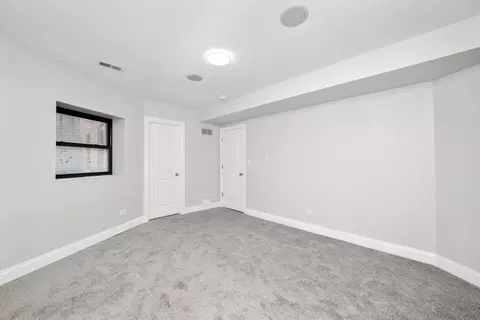 Bedroom - 1363 E 64th St #1, Chicago, IL 60637 photo 5 of 6