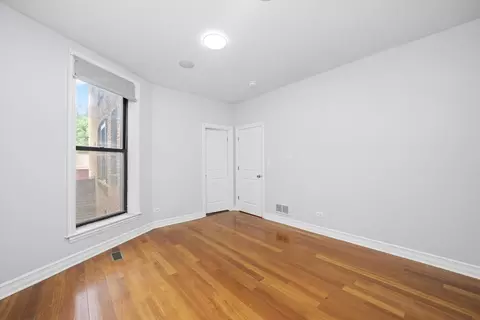 Bedroom - 1363 E 64th St #1, Chicago, IL 60637 photo 3 of 6