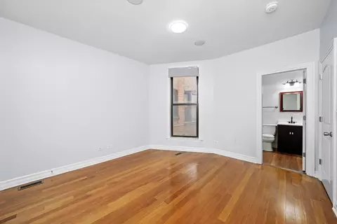 Bedroom - 1363 E 64th St #1, Chicago, IL 60637 photo 2 of 6