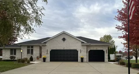2940 River Bend Dr, Kankakee, IL 60901