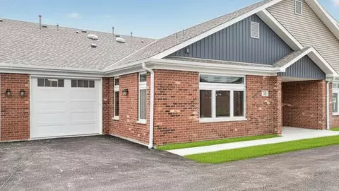561 Stearn Dr #561, Genoa, IL 60135