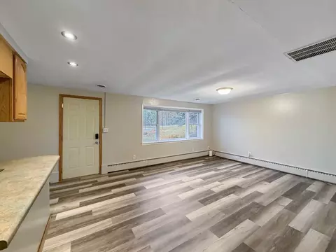 108 E South St, Freeport, IL 61032 photo 16