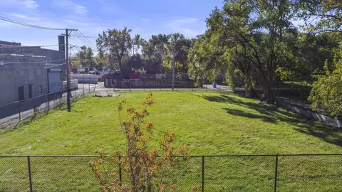 2839 W Flournoy St, Chicago, IL 60612
