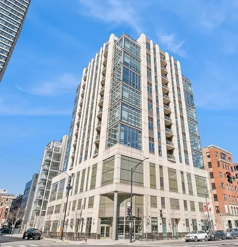 150 W Superior St #802, Chicago, IL 60654