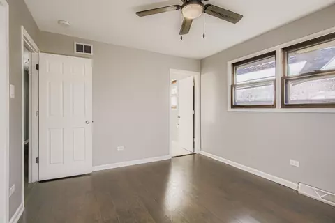 Bedroom - 16042 Forest Ave, Oak Forest, IL 60452 photo 2 of 5