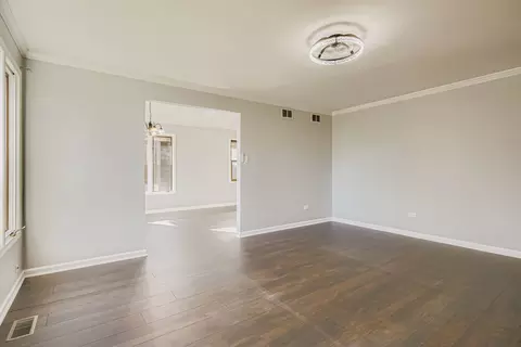 Living - 16042 Forest Ave, Oak Forest, IL 60452 photo 2 of 3