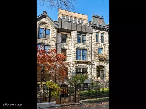 1362 N State Pkwy, Chicago, IL 60610