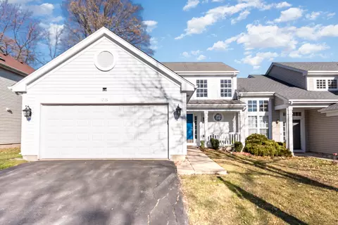 1216 Kensington Dr, Mundelein, IL 60060