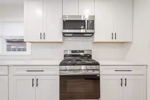 Kitchen - 8330 45th St, Lyons, IL 60534 photo 2 of 3
